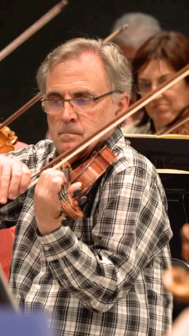 Assaig del programa del 25 d’abril, en el Teatre Principal de Palma, a les 20 h.
🔹 La intensitat de Brahms
🔹 La màgia cinematogràfica de Korngold
🔹 La força de l’Heroica de Beethoven
Amb la direcció de Sascha Goetzel.
🎟️Entrades: LINK BIO
.
.
Ensayo del programa del 25 de abril, en el Teatro Principal de Palma, a las 20 h.
🔹 La intensidad de Brahms
🔹 La magia cinematográfica de Korngold
🔹 La fuerza de la Heroica de Beethoven
Con la dirección de Sascha Goetzel.
🎟️Entradas: LINK BIO